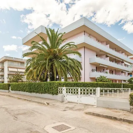 Appartement 12-a 3,p,int, 20